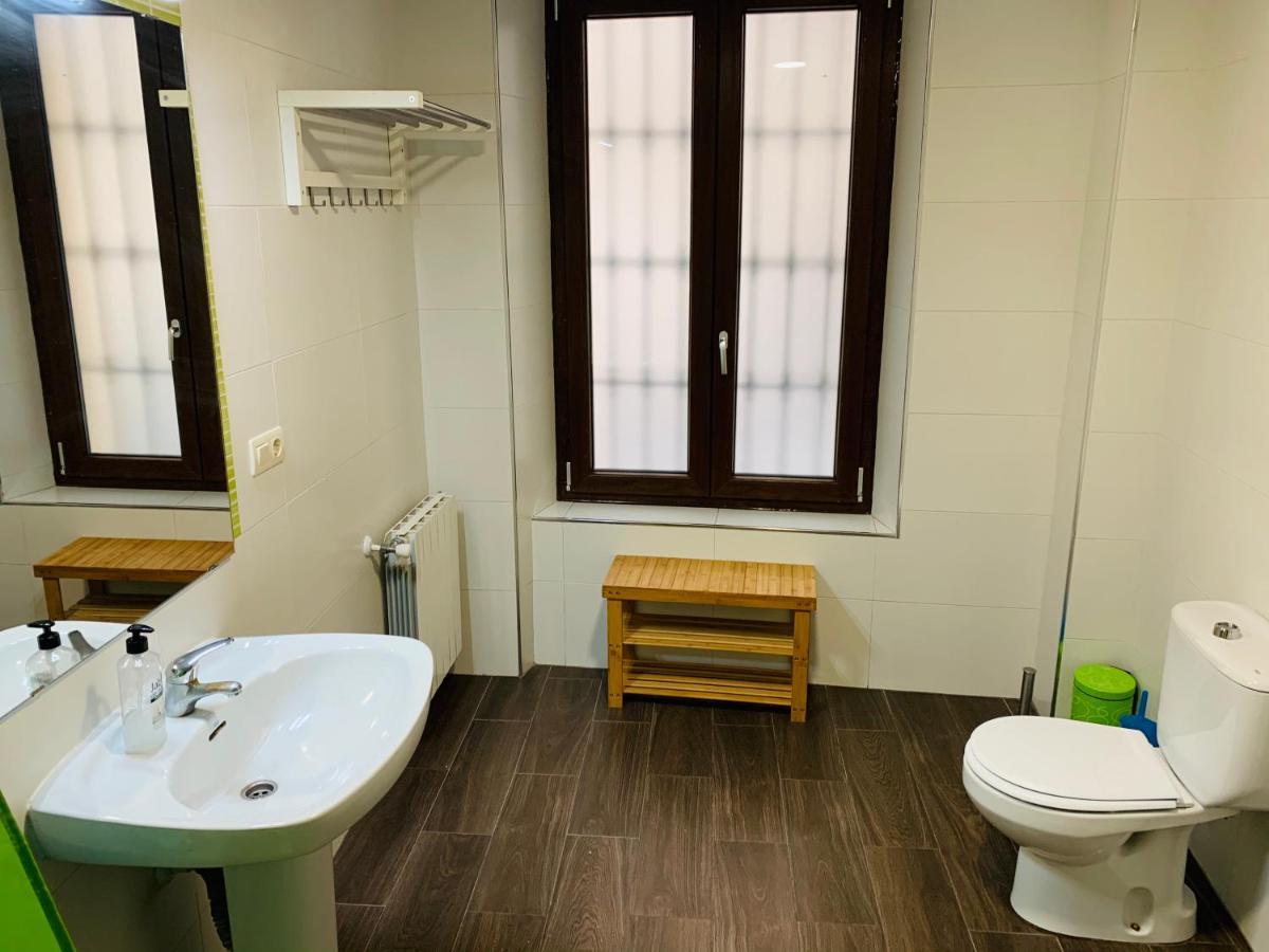 Quarto Duplo com Banheiro Compartilhado